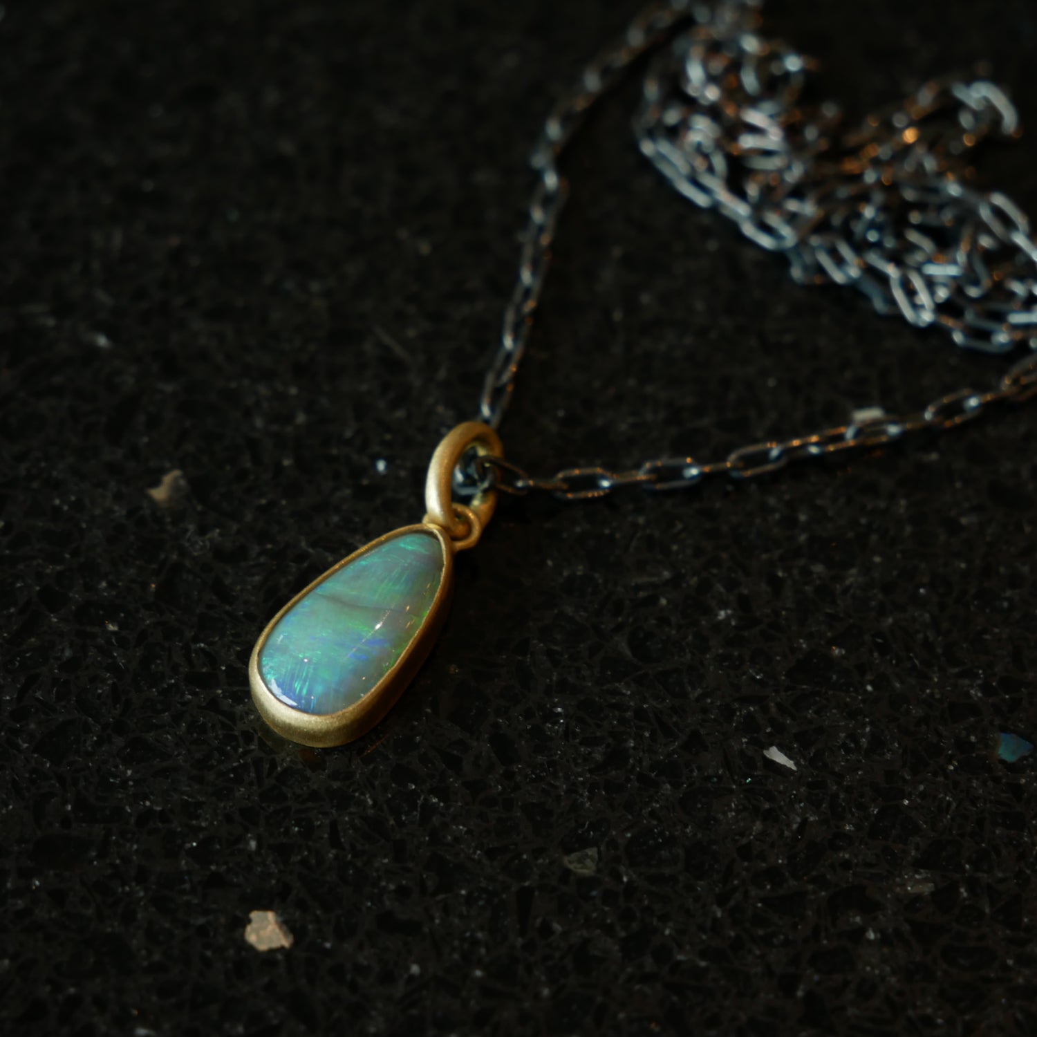 18ct gold and silver opal pendant