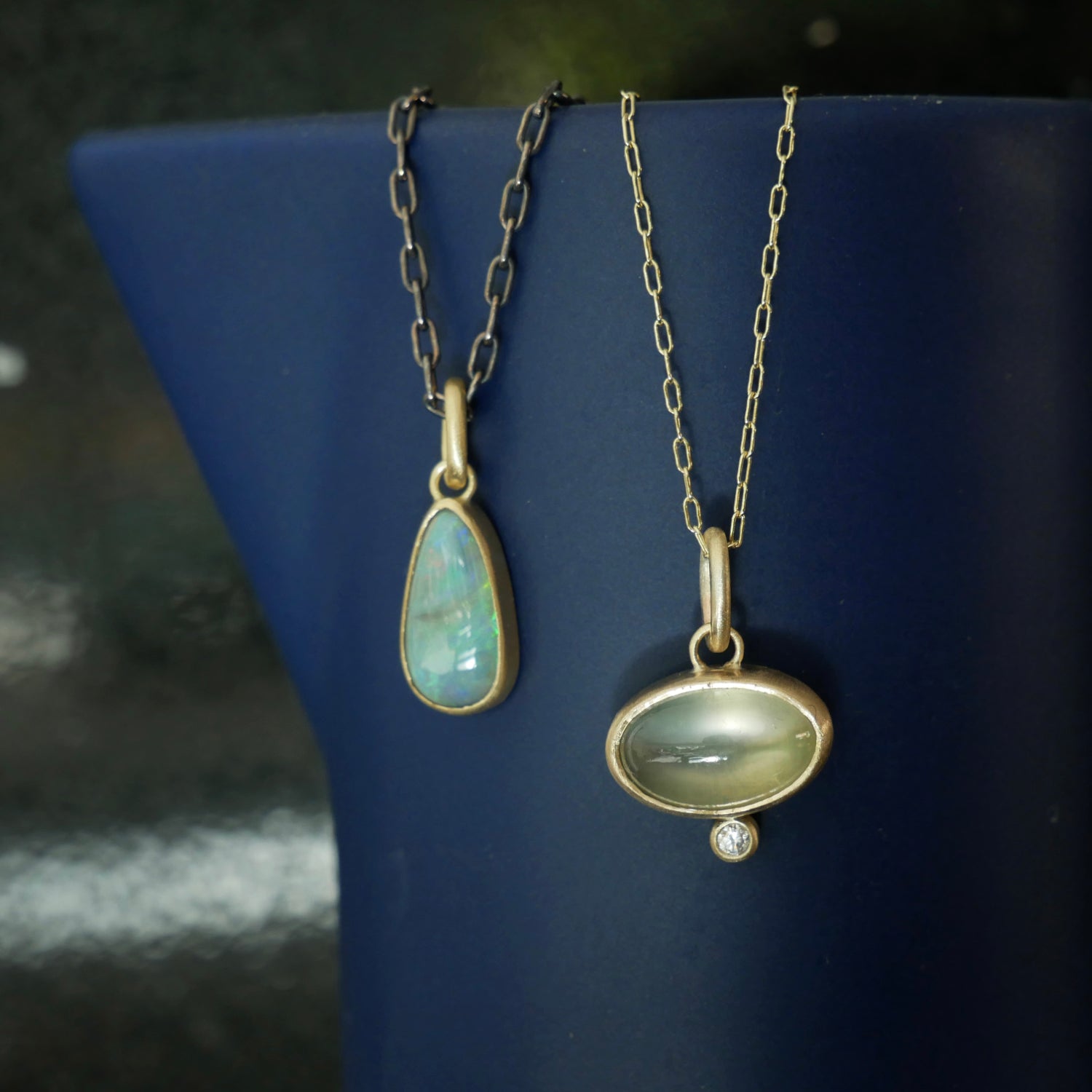 18ct gold and silver opal pendant