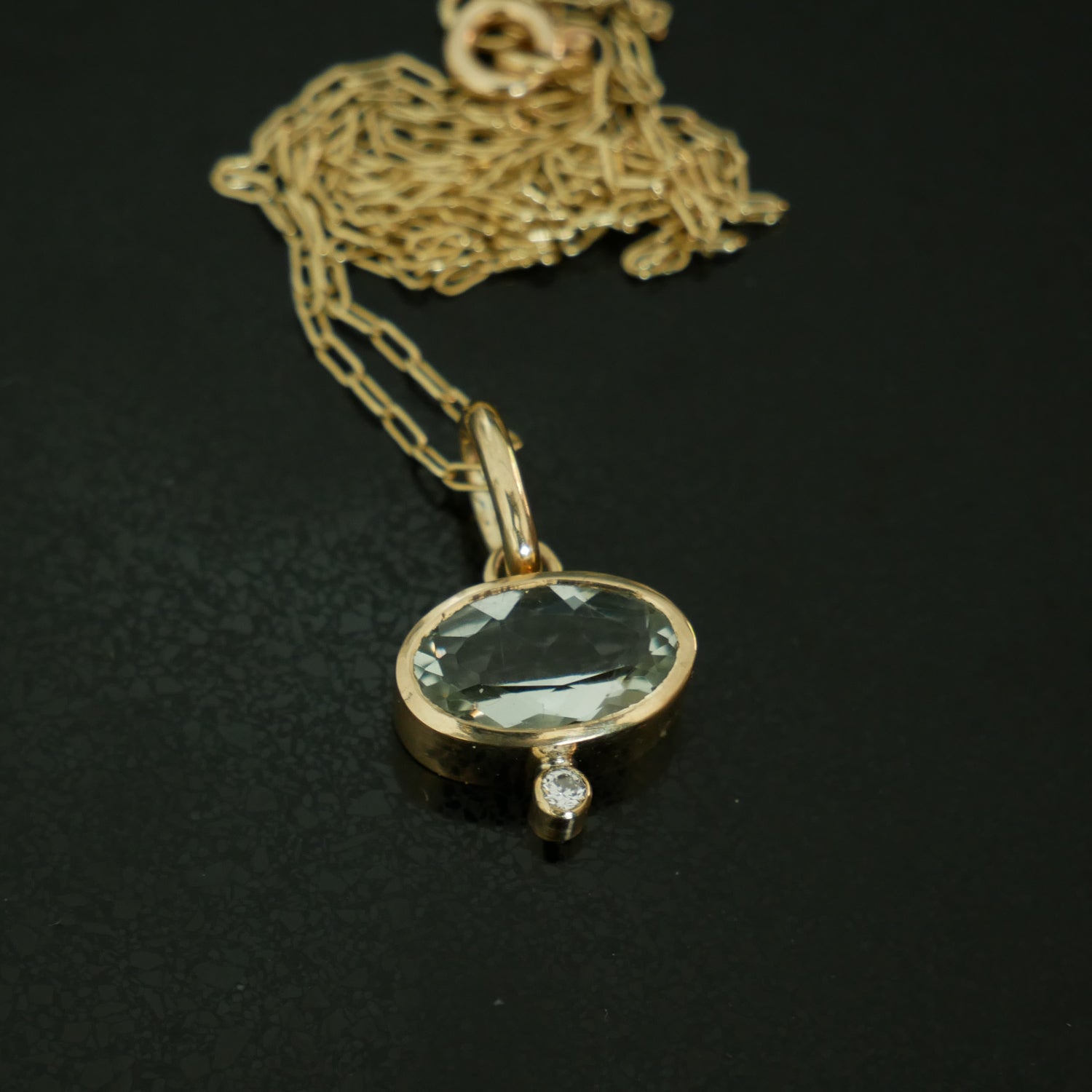 9ct gold praisalite necklace