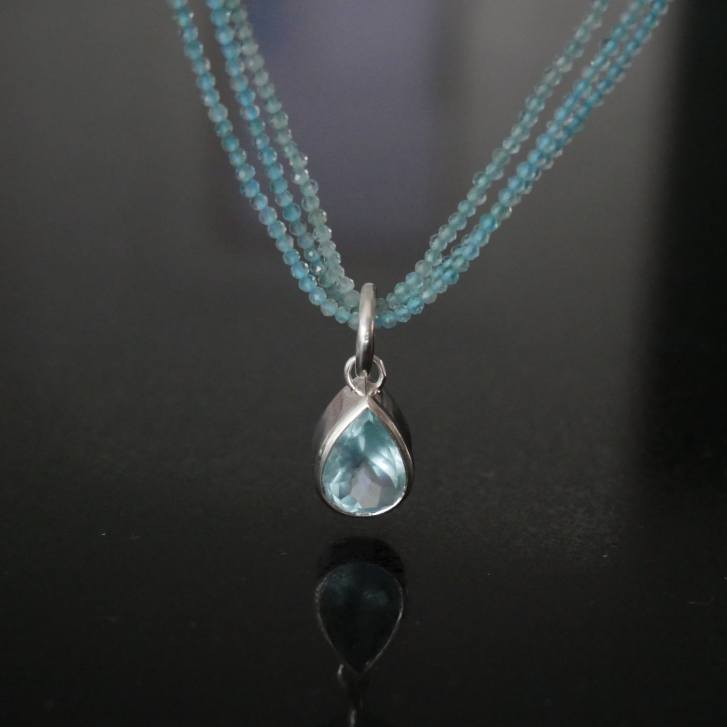 Aquamarine drop pendant