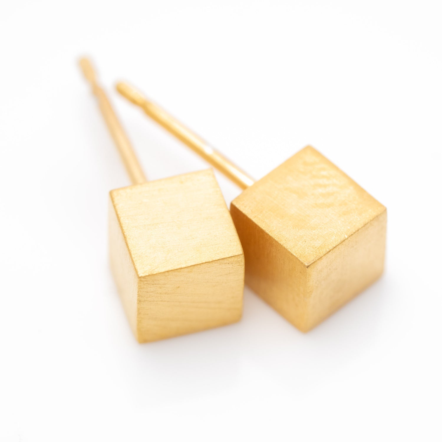 gold plated cube studs