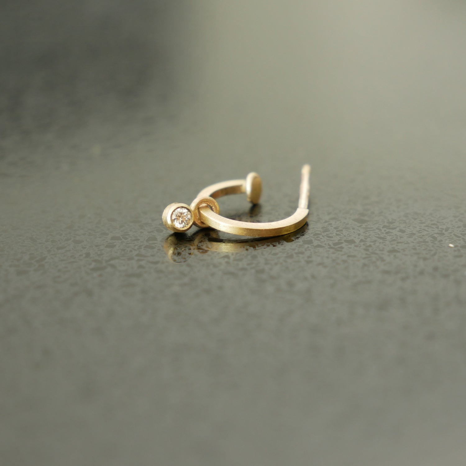 square wire diamond hoop