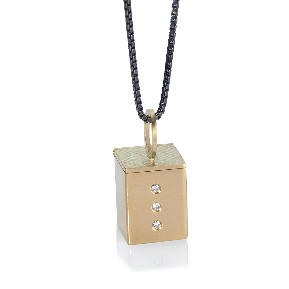 18ct gold contemporary locket box pendant