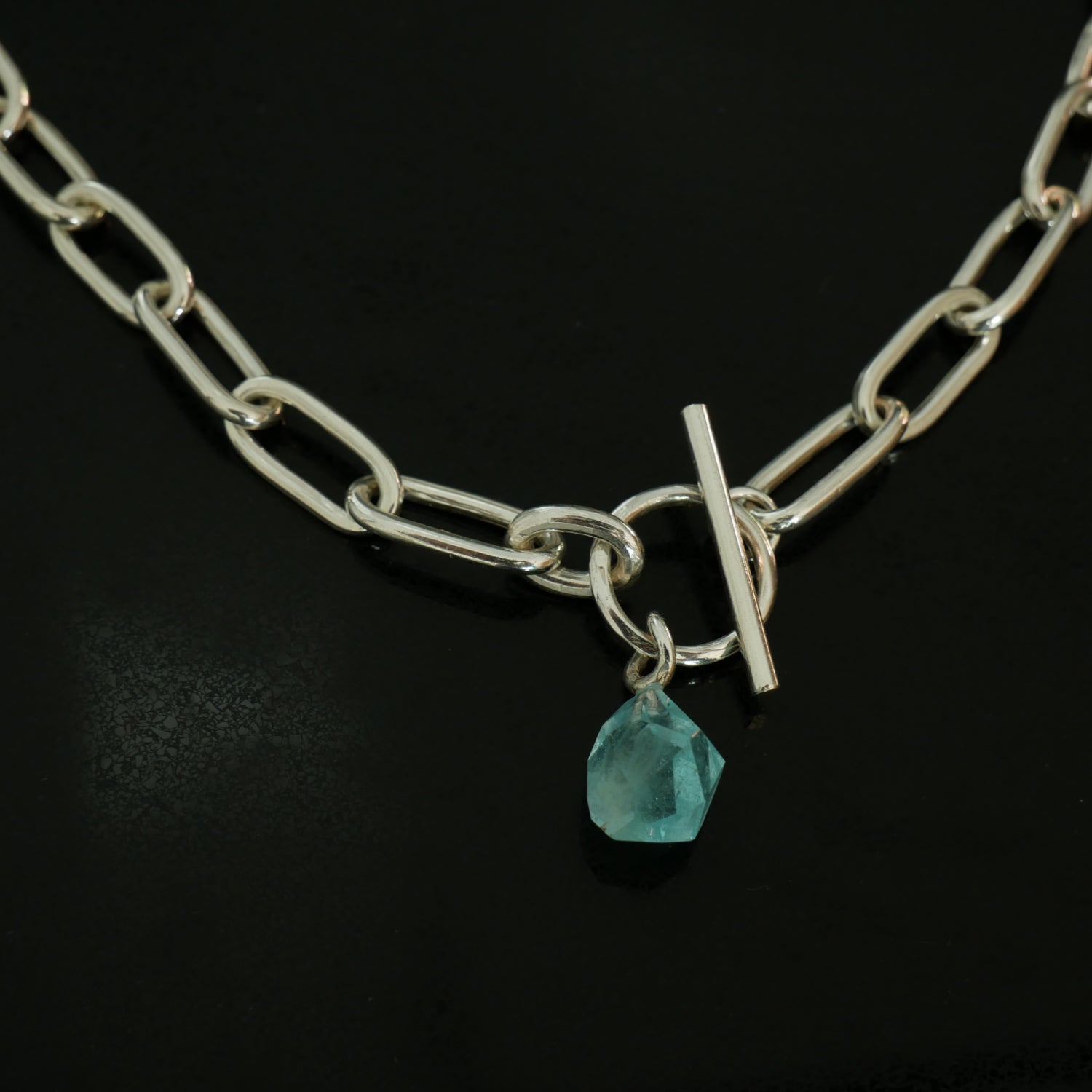 Chunky handmade link necklace with Topaz