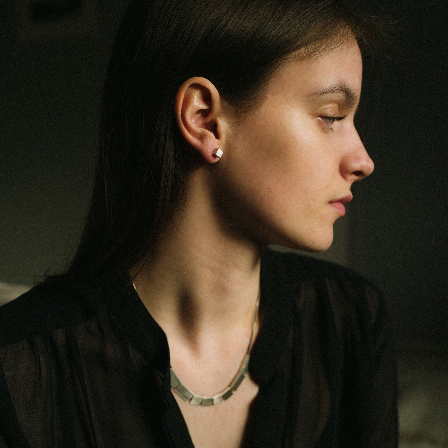linked squares necklace