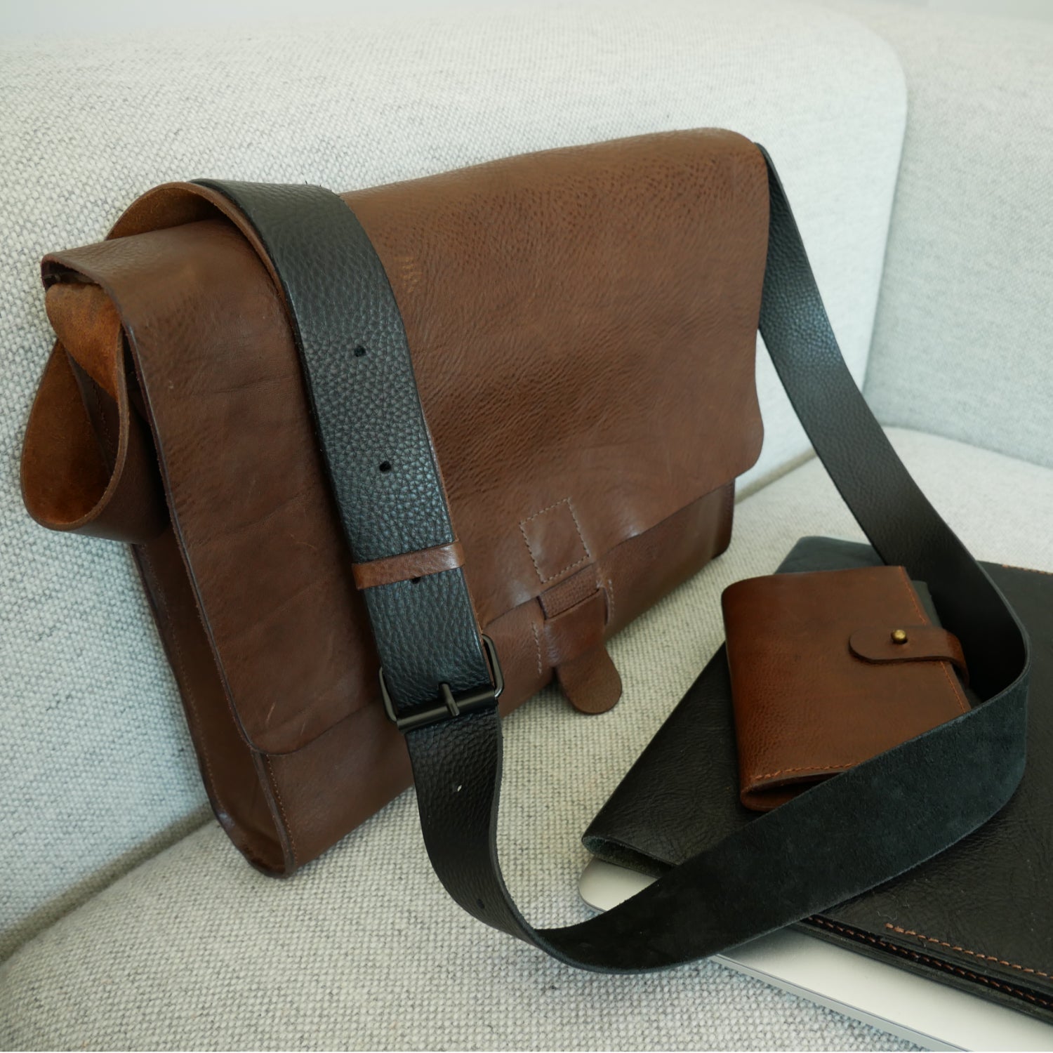 Crossbody mans laptop bag