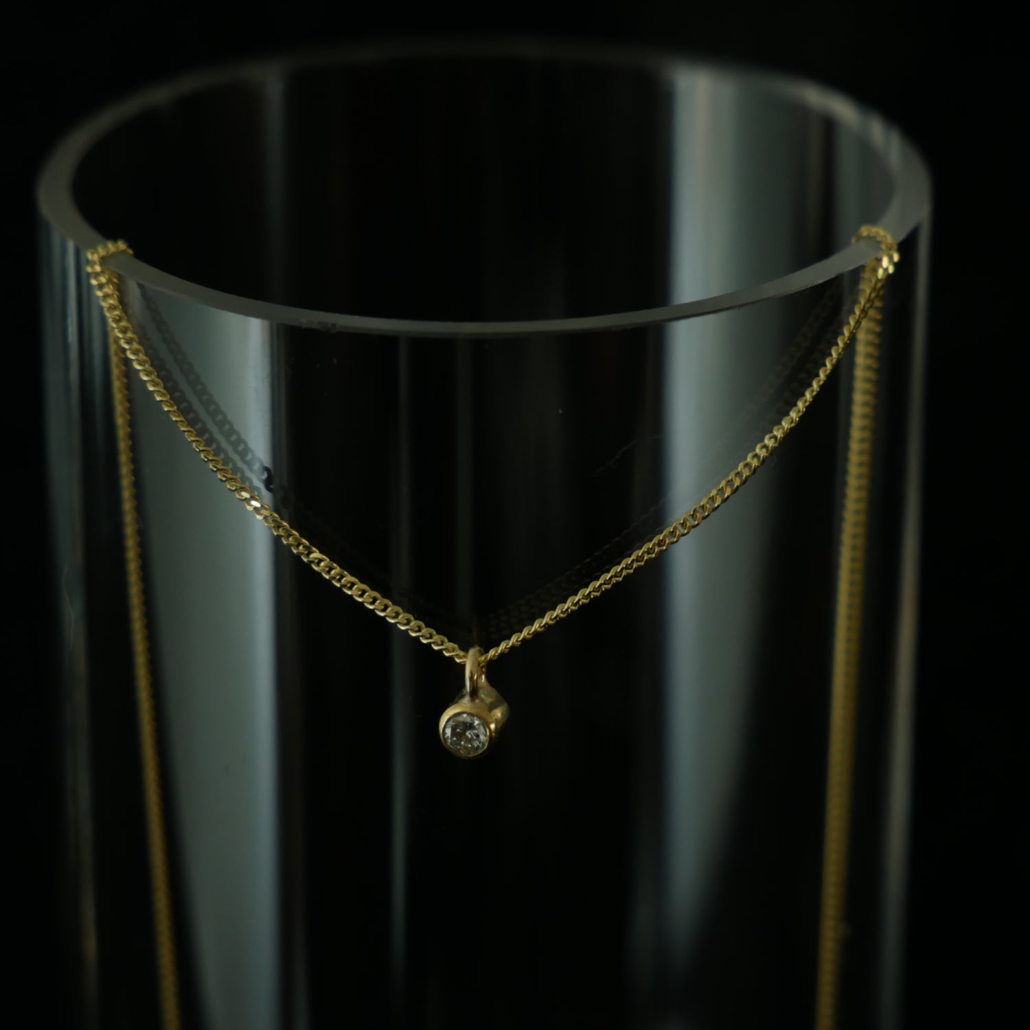 Tiny diamond necklace