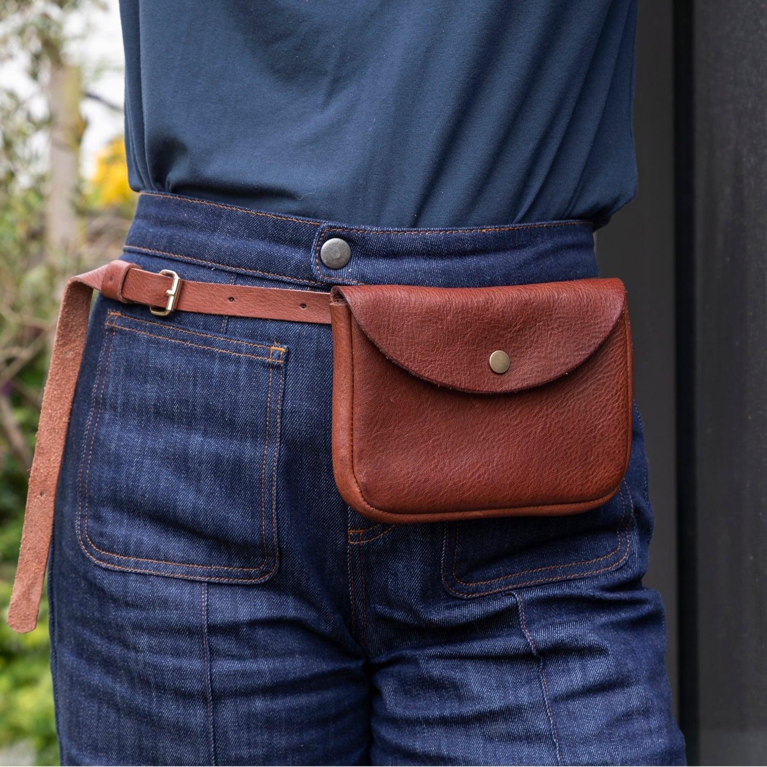 iphone and wallet belt bag in vegetable tan