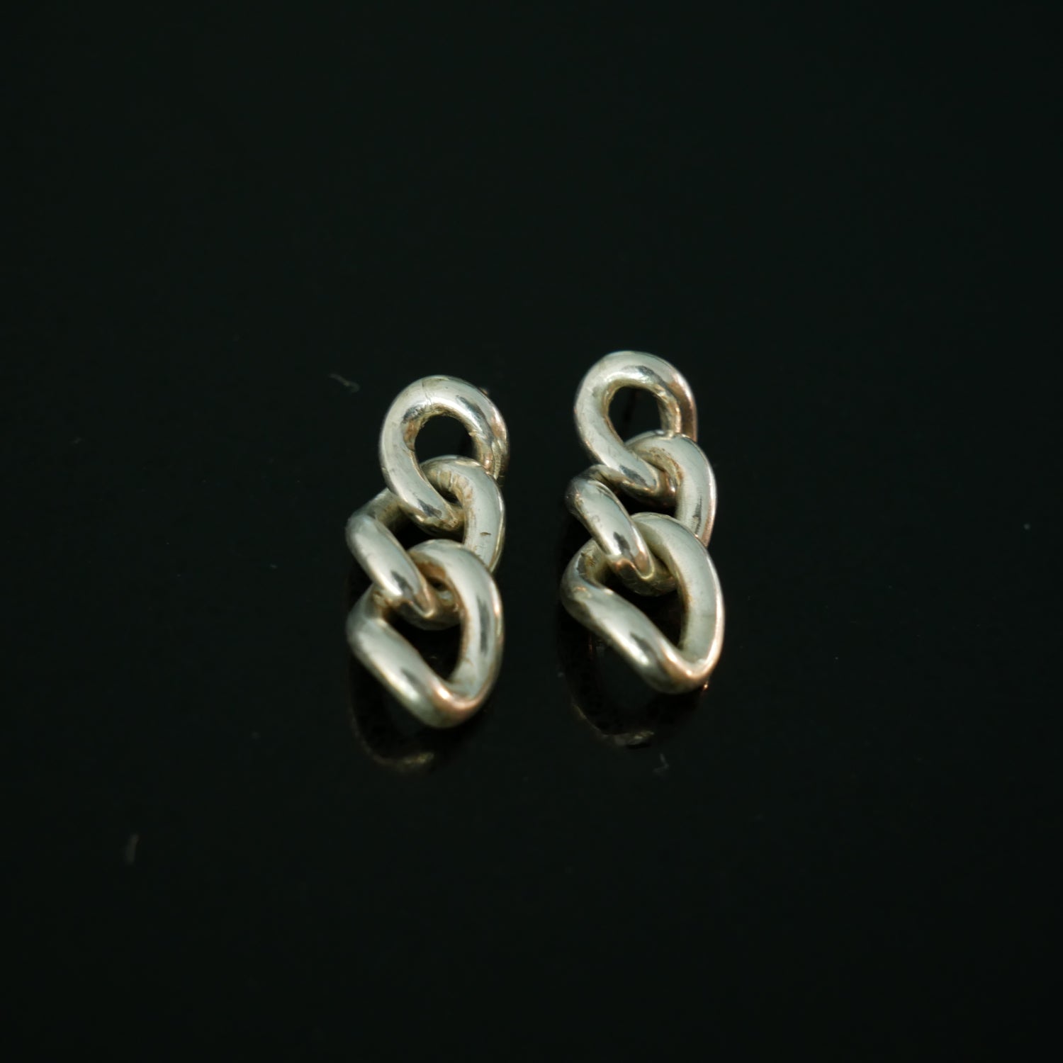 Silver curb link earrings