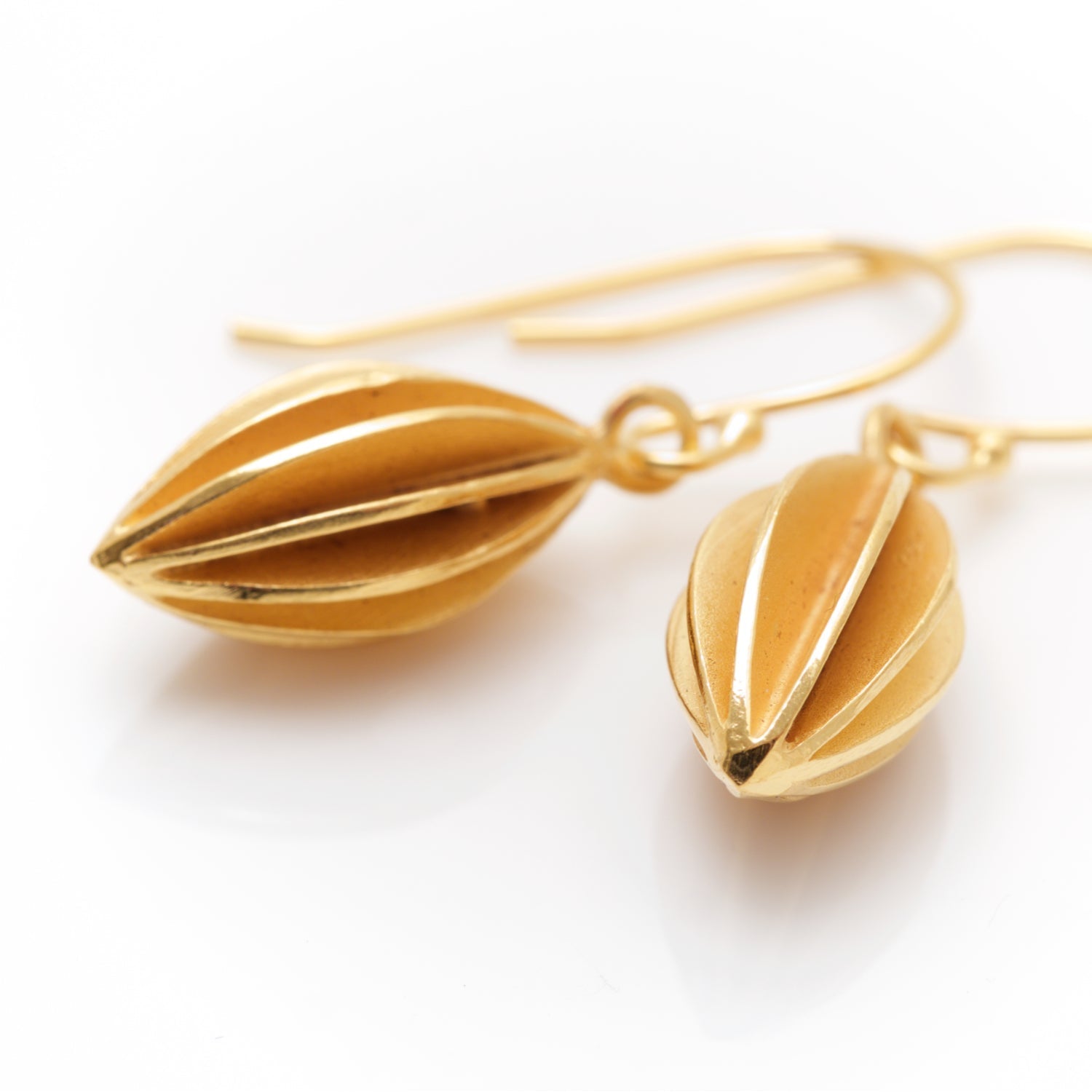 pod drop earrings gold plate