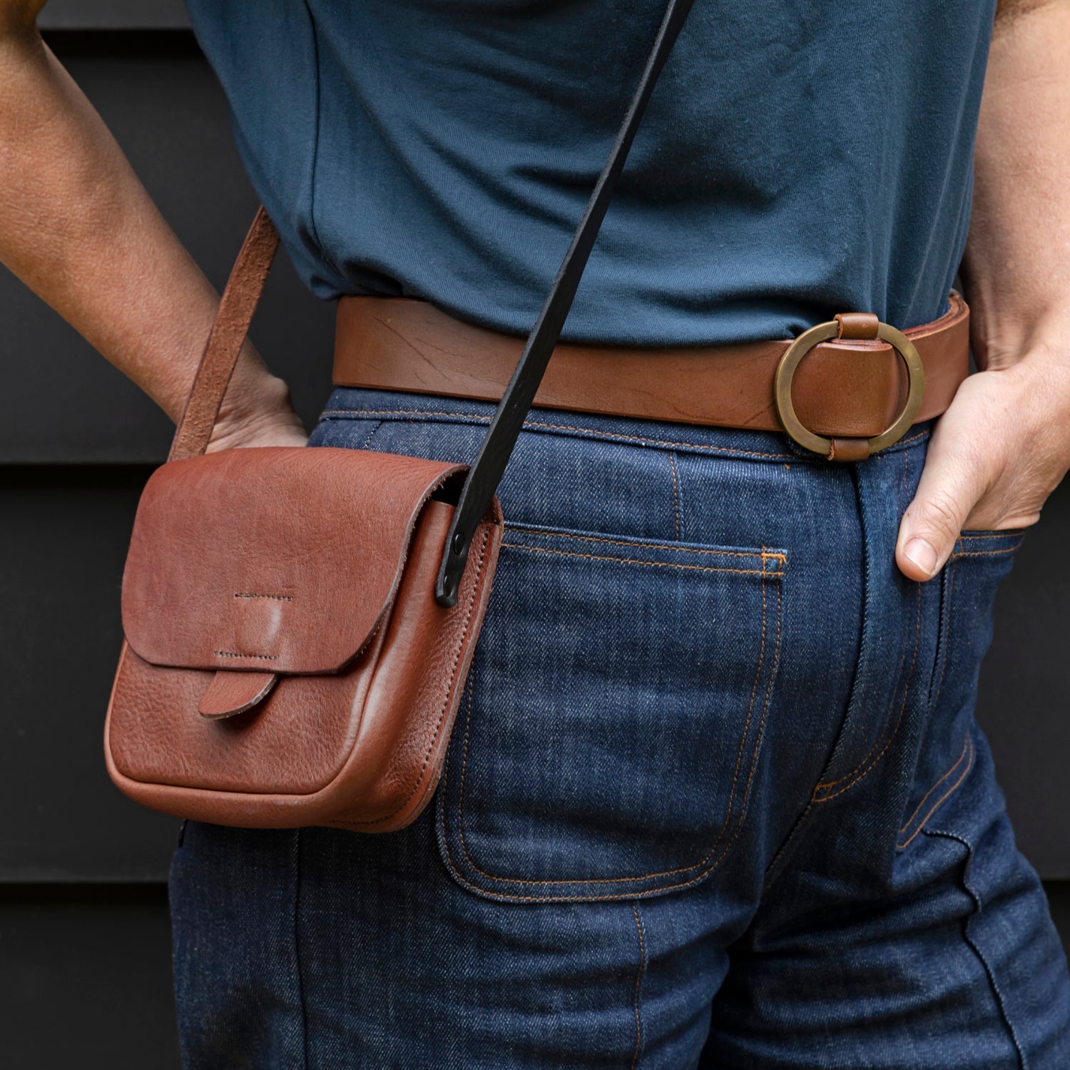 small essential leather bag in tan