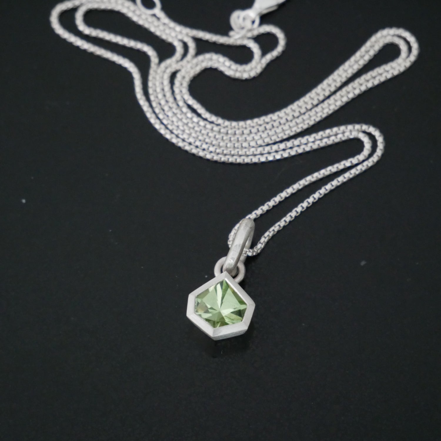 peridot silver pendant