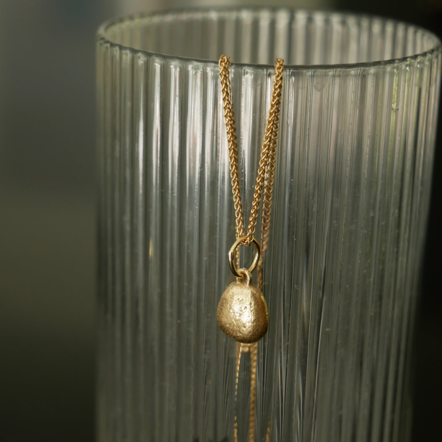 9ct gold tiny pebble necklace