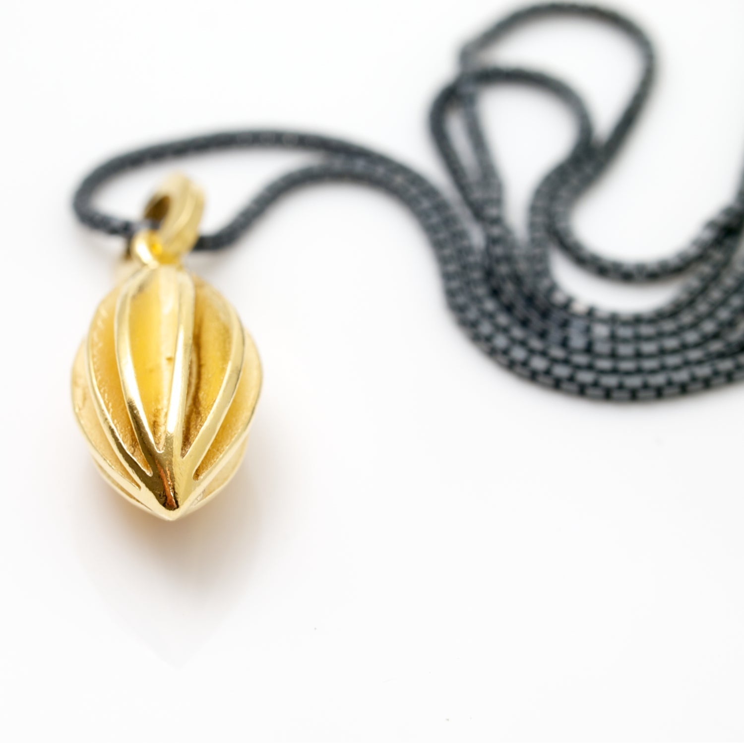 Gold Vermeil medium pod necklace