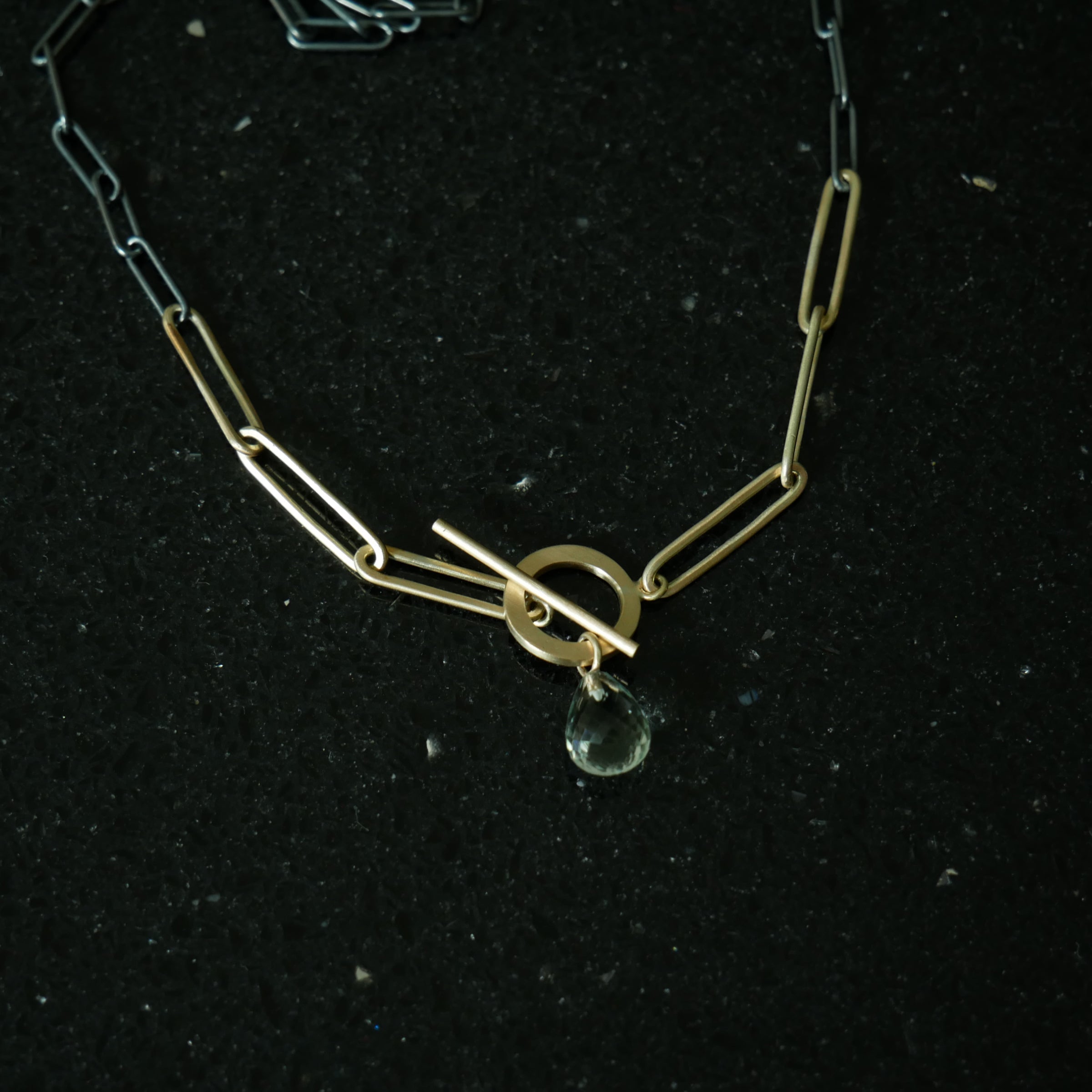 9ct gold link necklace with green quartz