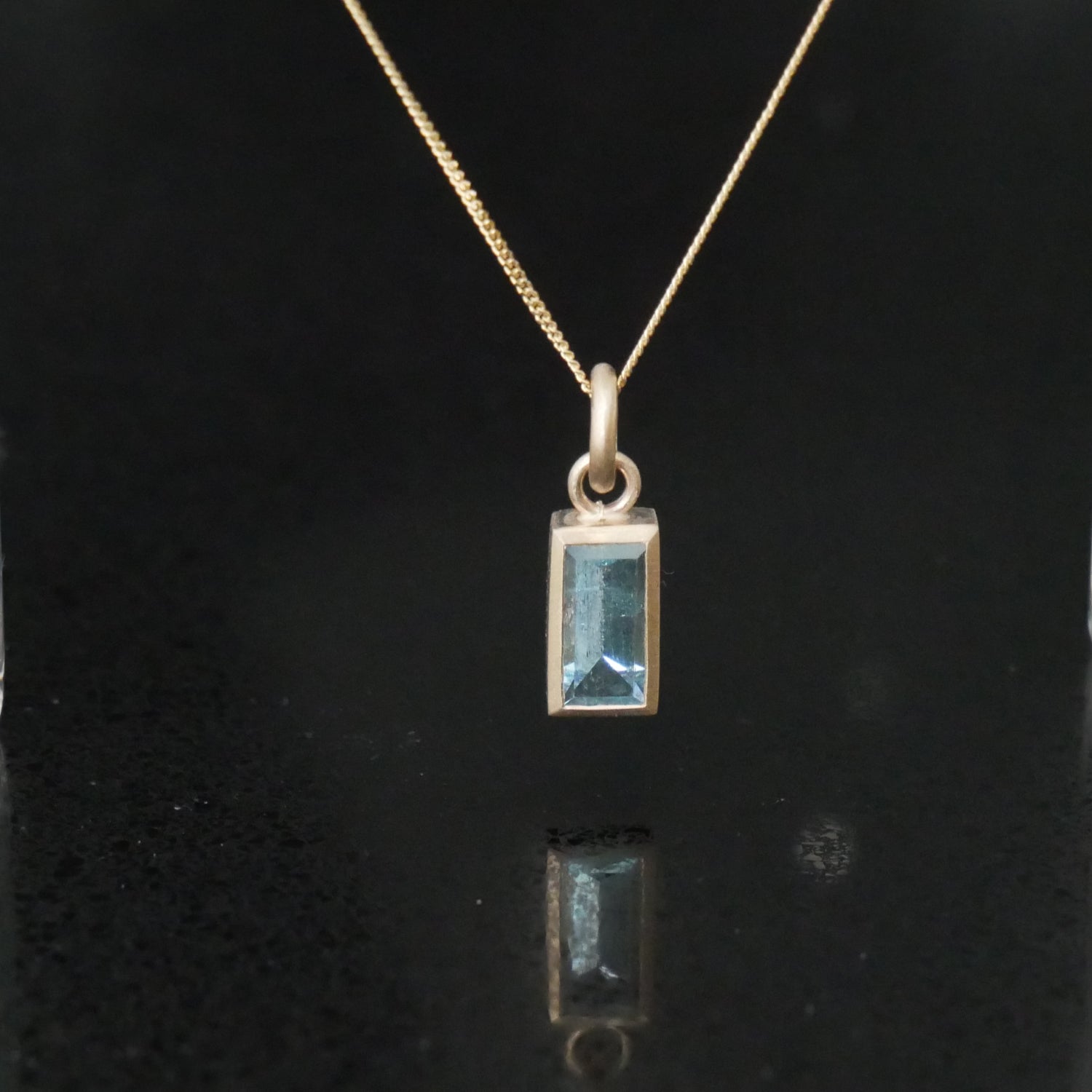 9ct gold baguette Aquamarine tourmaline pendant