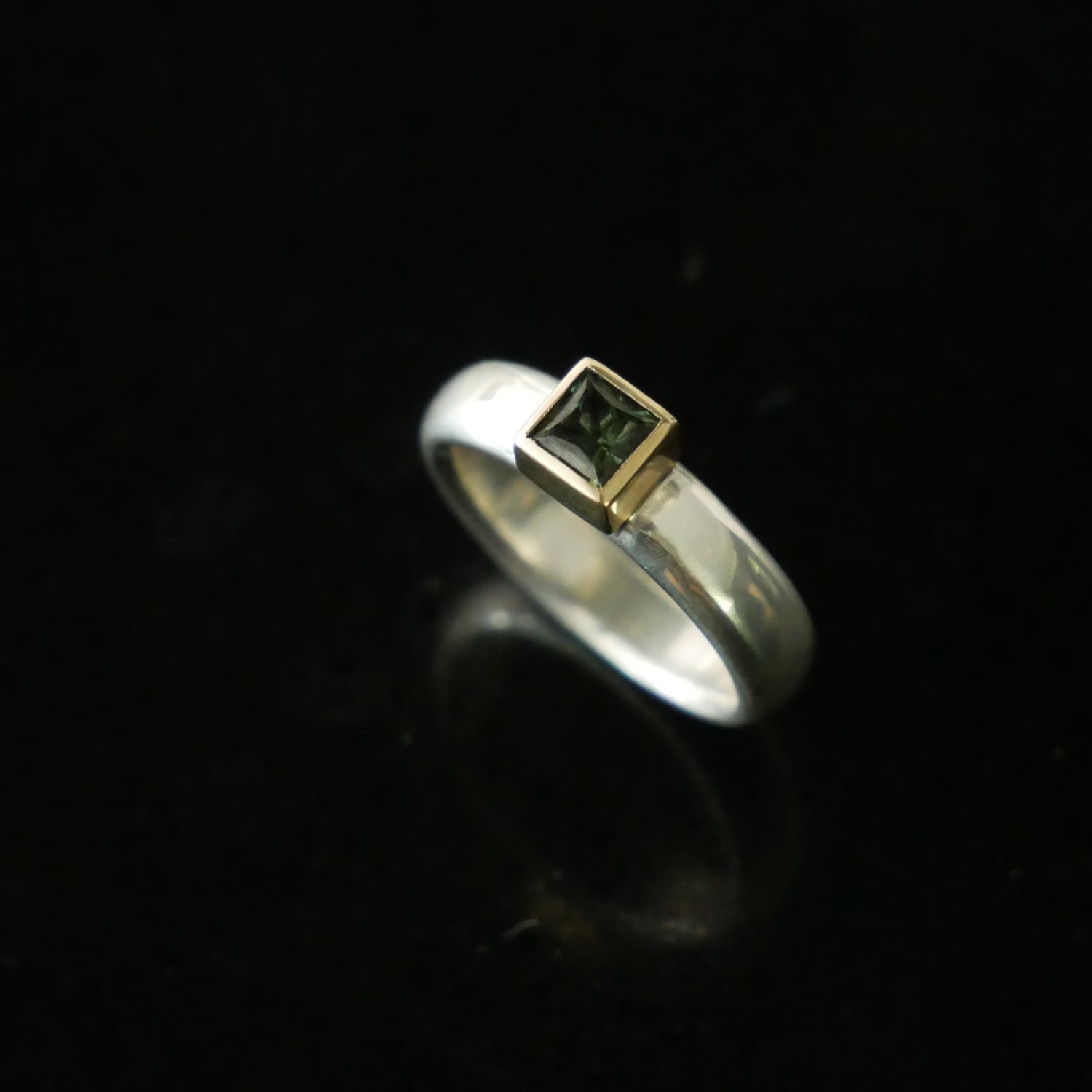 princess cut green sapphire ring