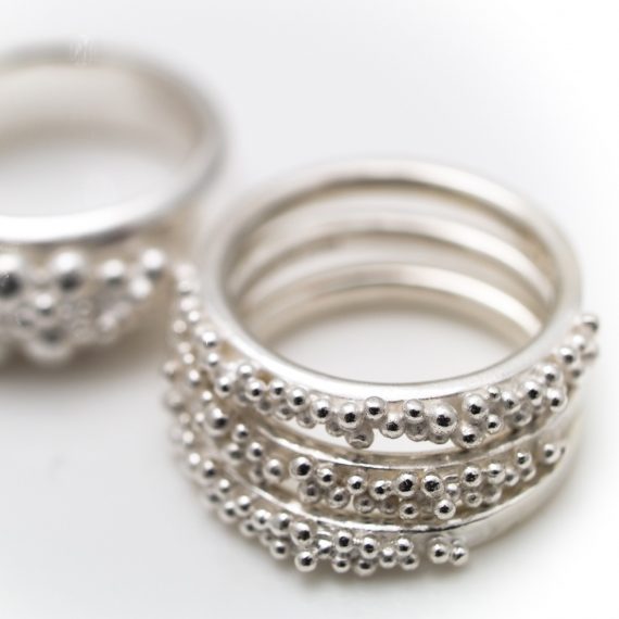 Silver narrow beaded ring