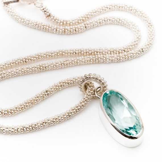 Aquamarine silver pendant