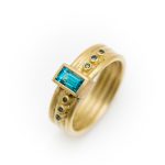 18ct gold ring with zircon