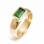 9ct gold chunky ring with green tourmaline