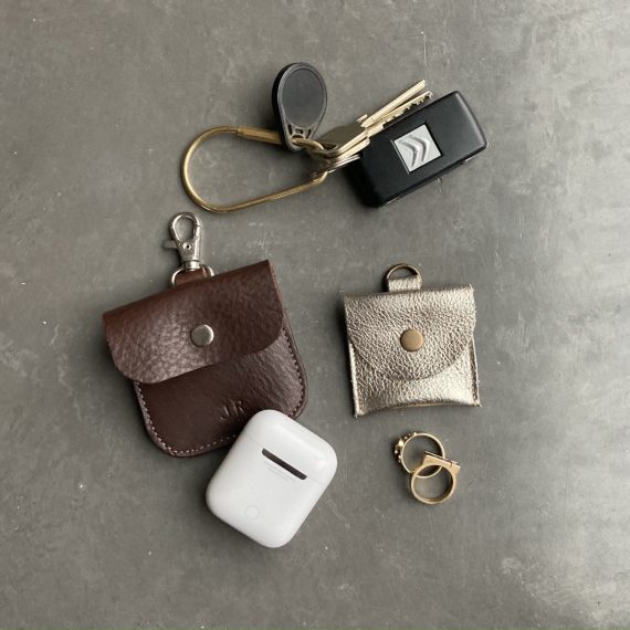 keyring and EarPods leather cases