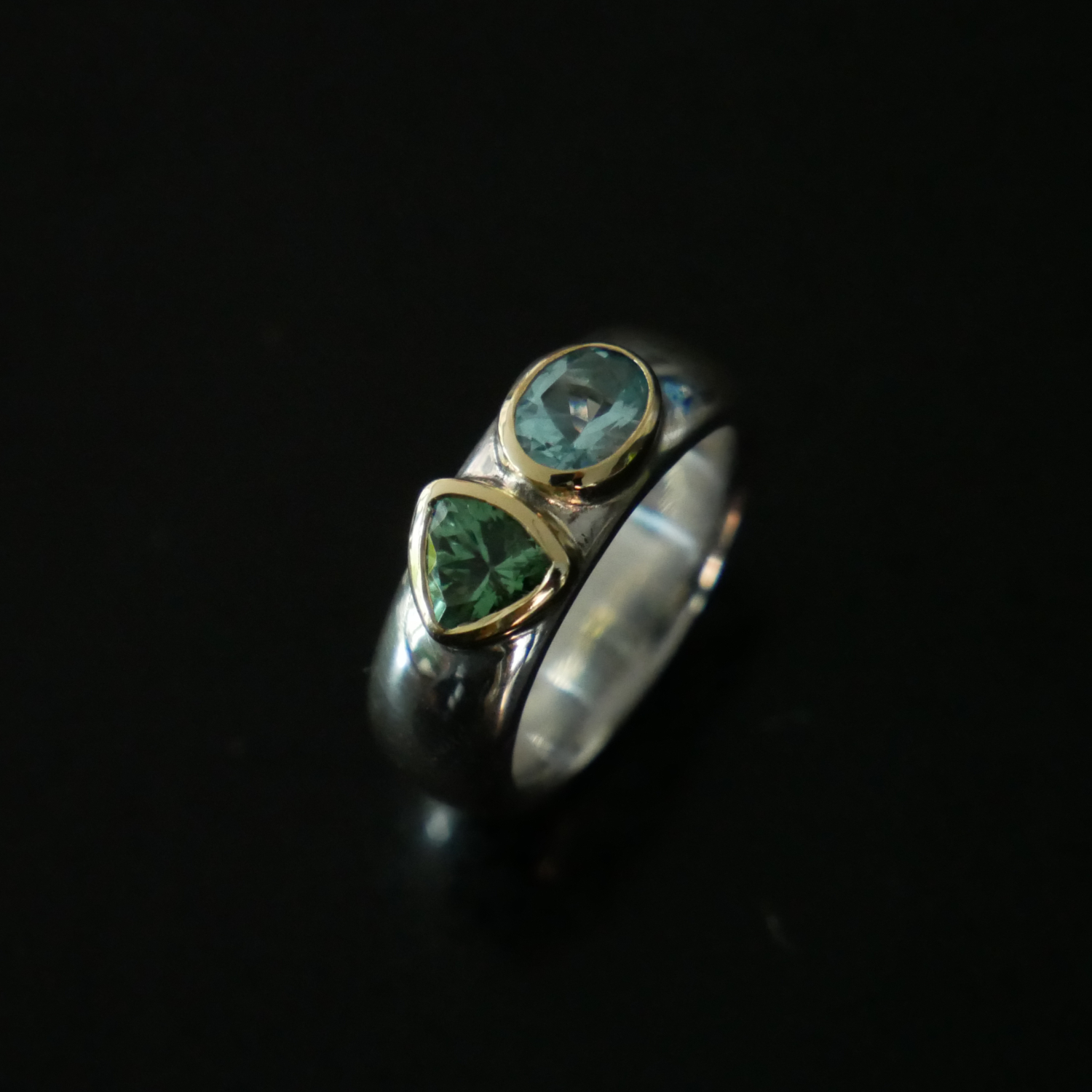 Wide silver ring with tourmaline and aquamarine