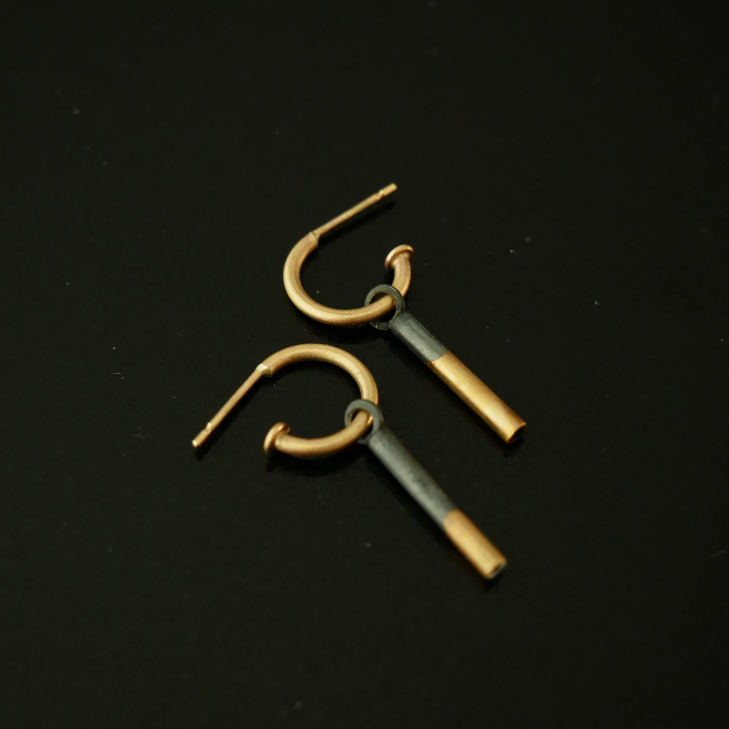 9ct gold rod and hoop earring